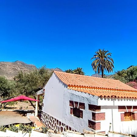 La Casa De La Pradera Bed & Breakfast Santa Lucia De Tirajana Luaran gambar