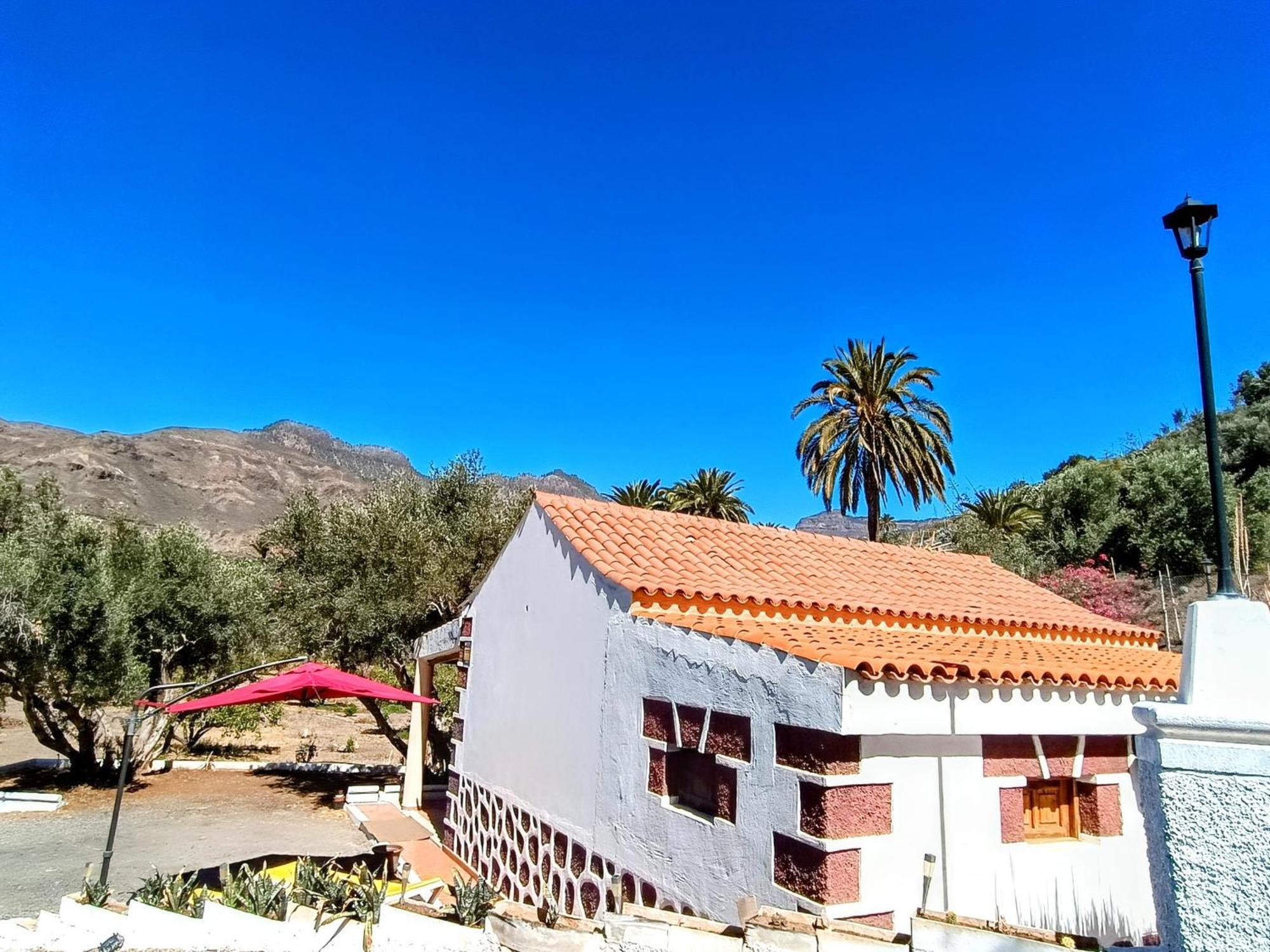 La Casa De La Pradera Bed & Breakfast Santa Lucia De Tirajana Luaran gambar